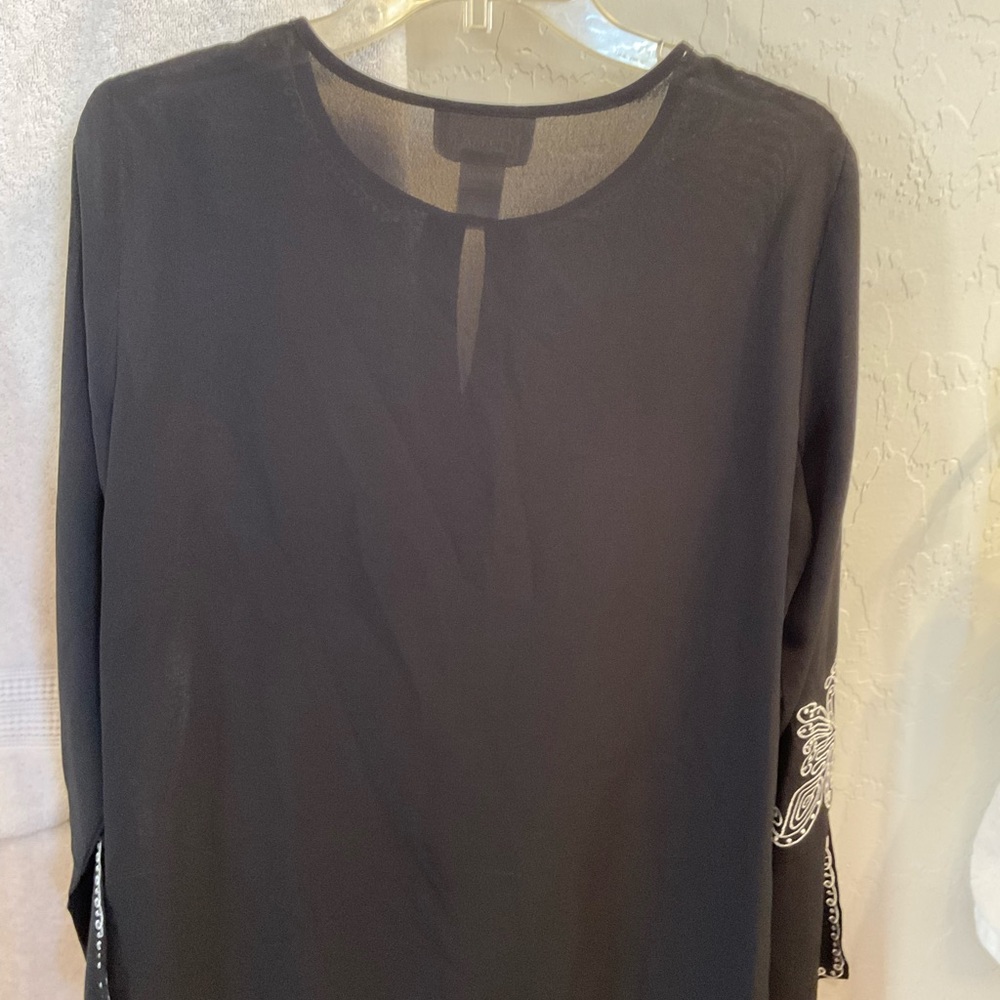 Vintage Stunning Jordan Embroidered Semi Sheer Fancy Top, Butterfly on sleeves - Picture 10 of 13